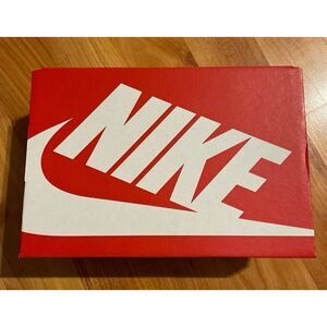 Nike empty‎ shoe box